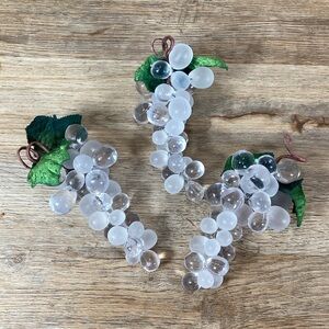 Set of 3 Bunches of Plastic Grapes